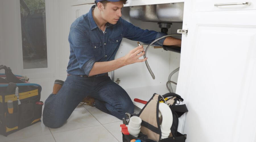 Expert burst pipe repair services in Franklin Grove, IL